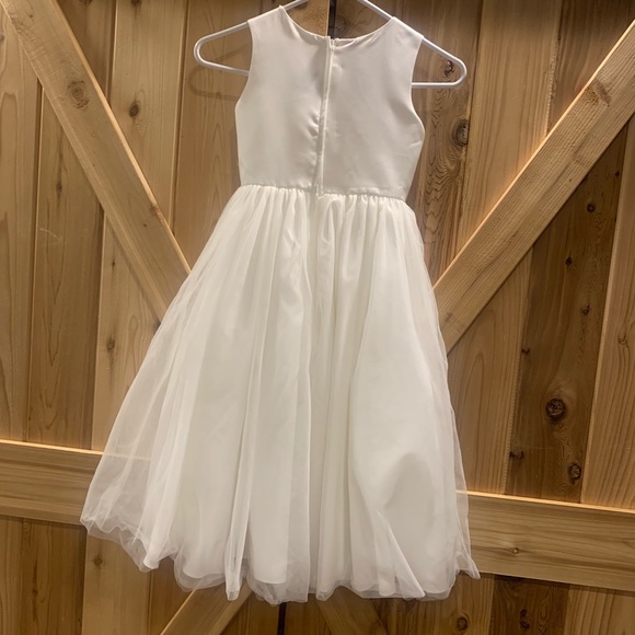 Formal girls dress Size 6 - white/ivory - Picture 2 of 8